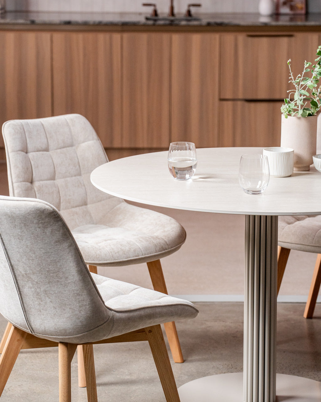 Arlino Dining Table Grigio / Matte Tofu