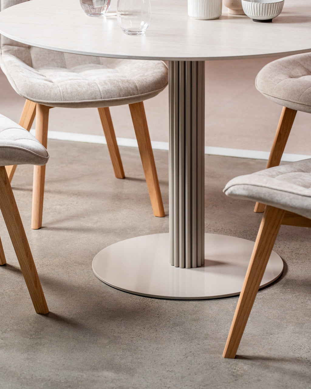 Arlino Dining Table Grigio / Matte Tofu