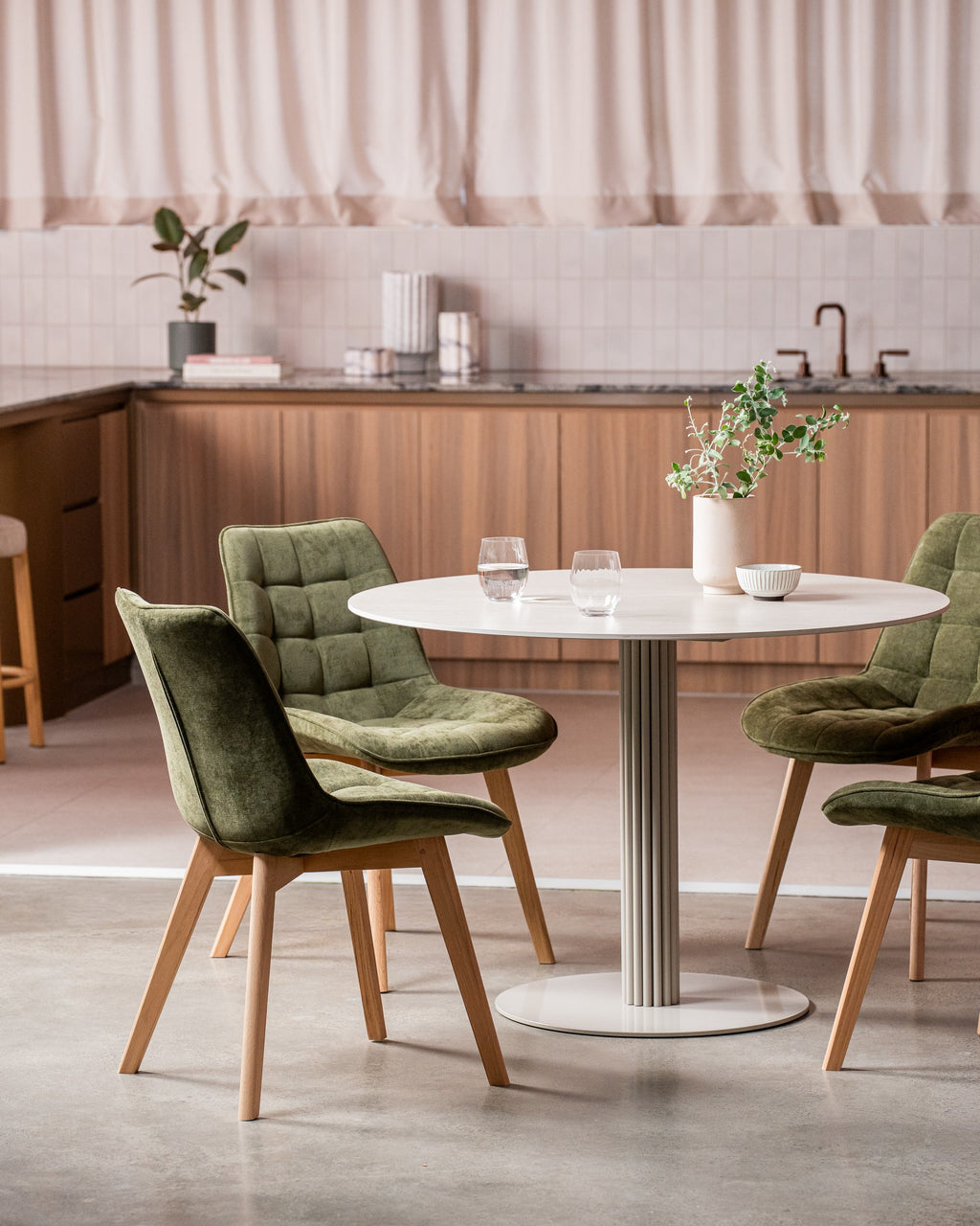 Arlino Dining Table Grigio / Matte Tofu