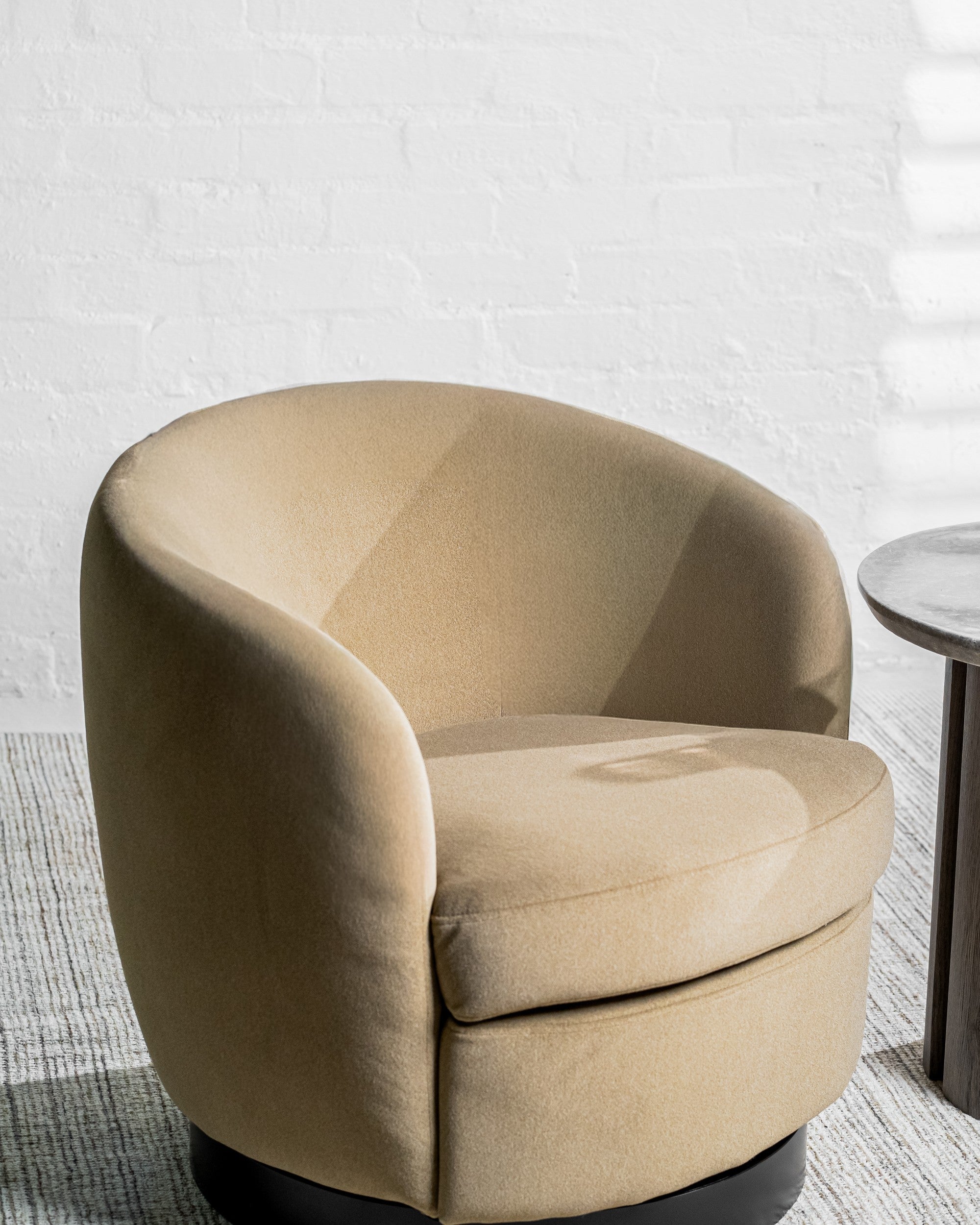 Lento Swivel Occasional Chair Latte
