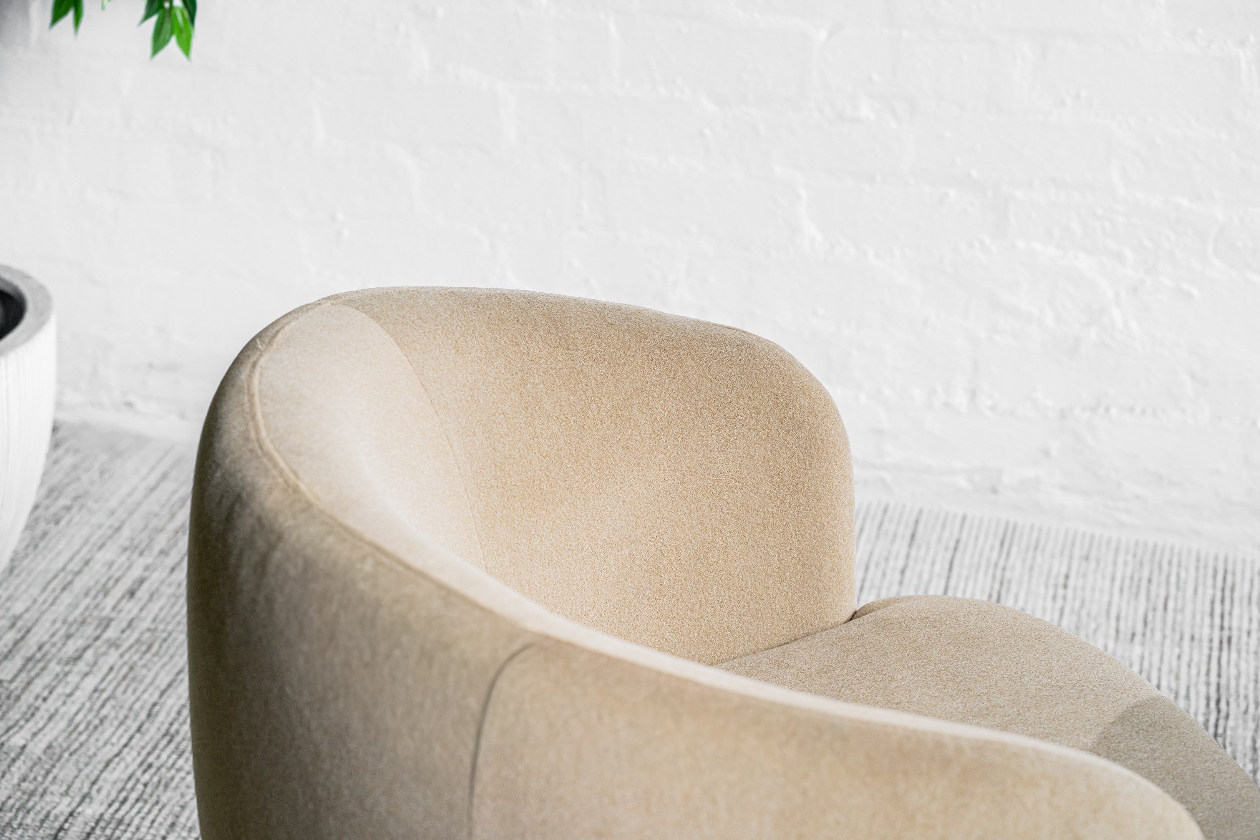 Lento Swivel Occasional Chair Latte