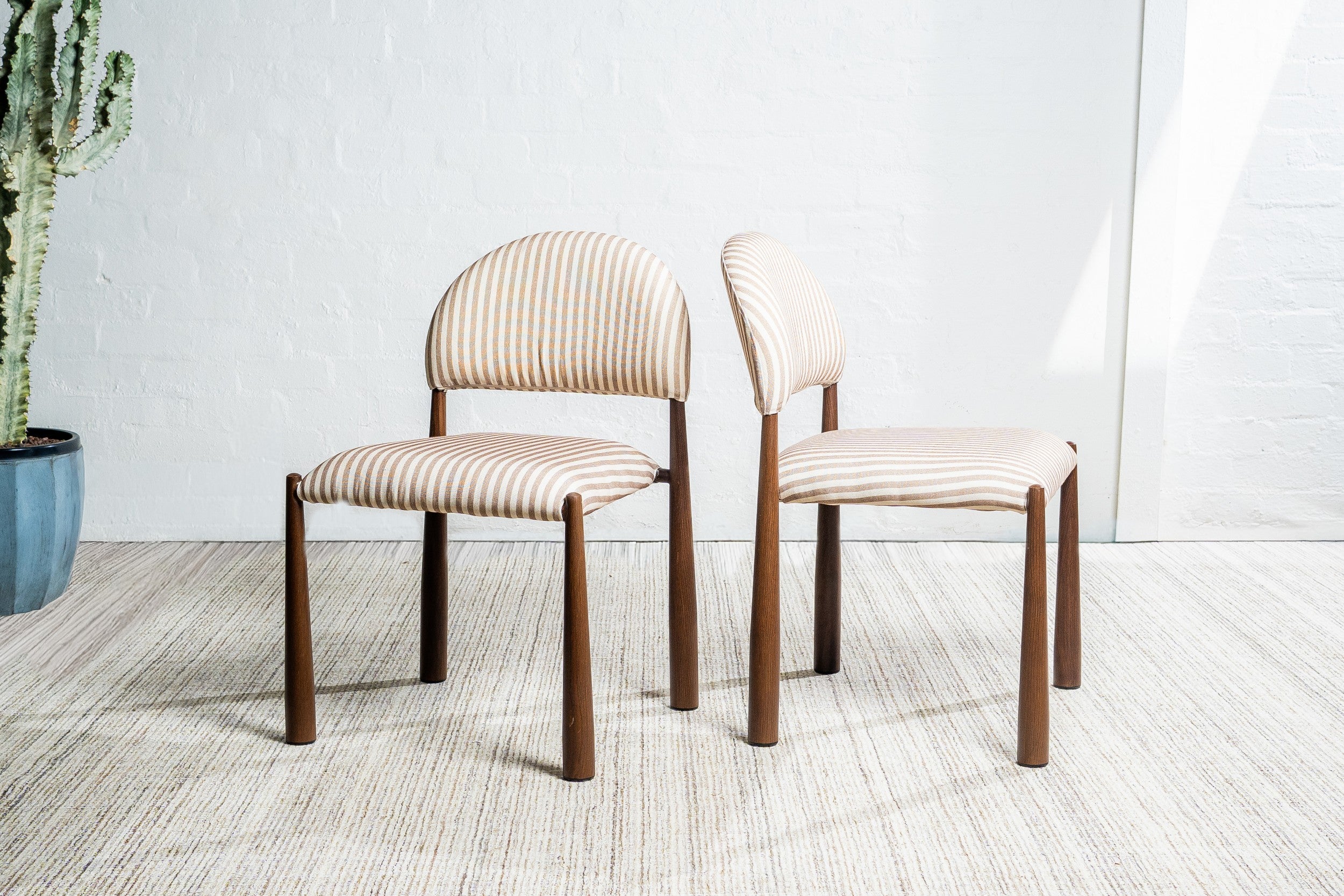 Sahel Dining Chair Beige / Walnut