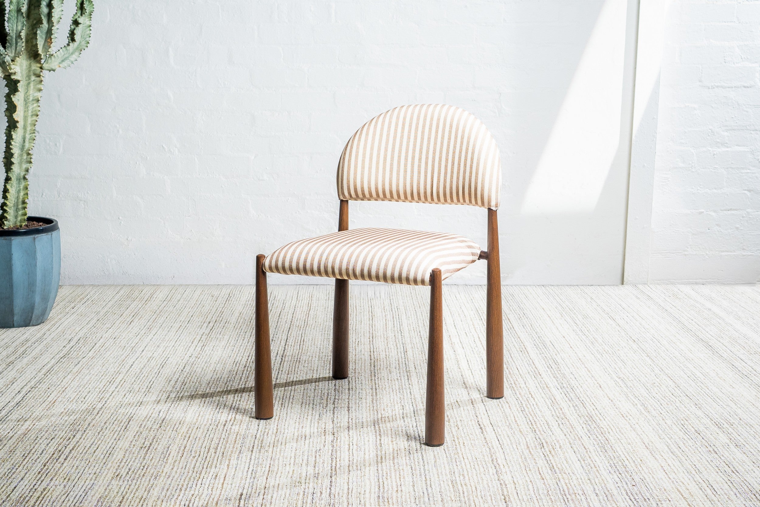 Sahel Dining Chair Beige / Walnut