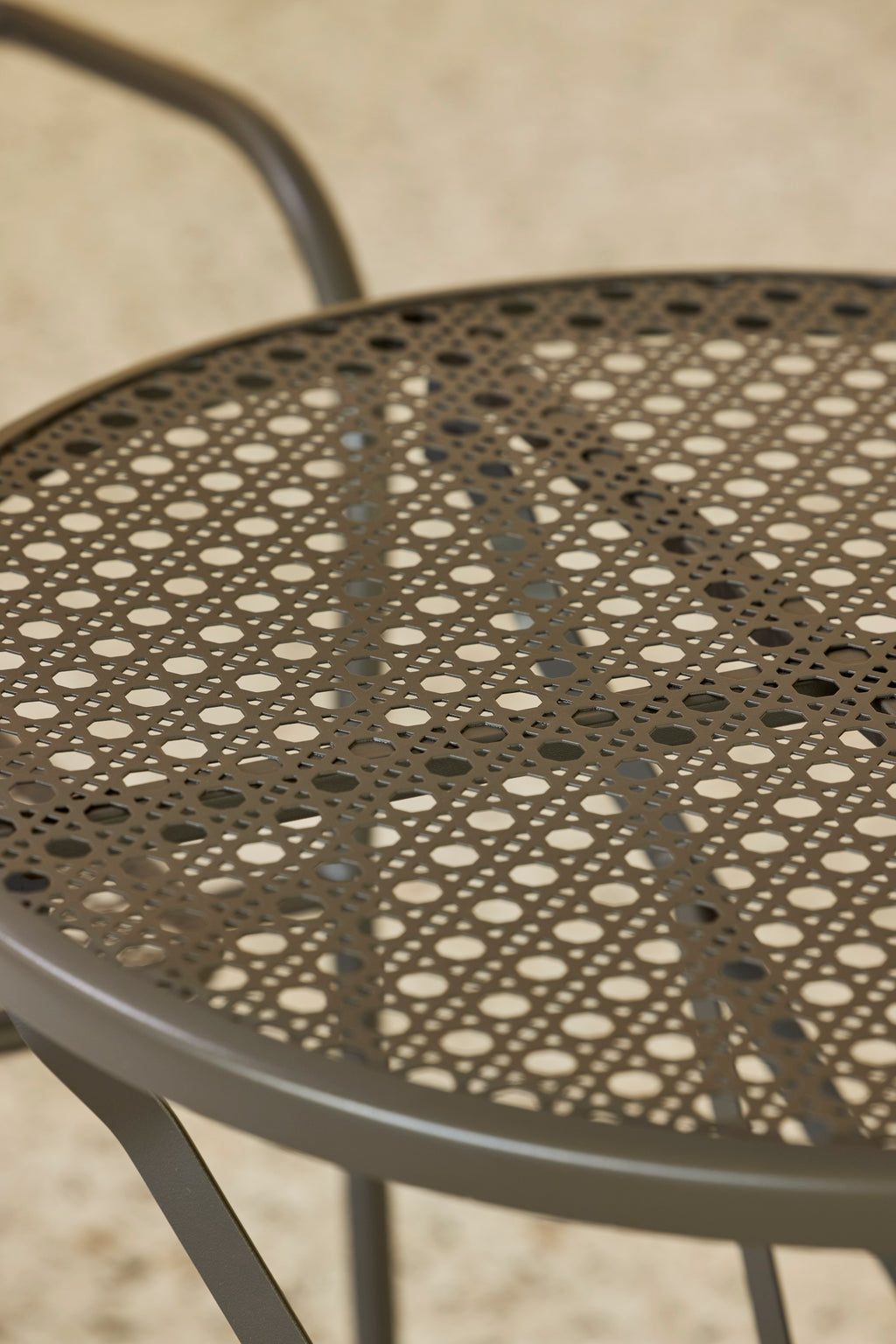 Canopy Outdoor Table Espresso
