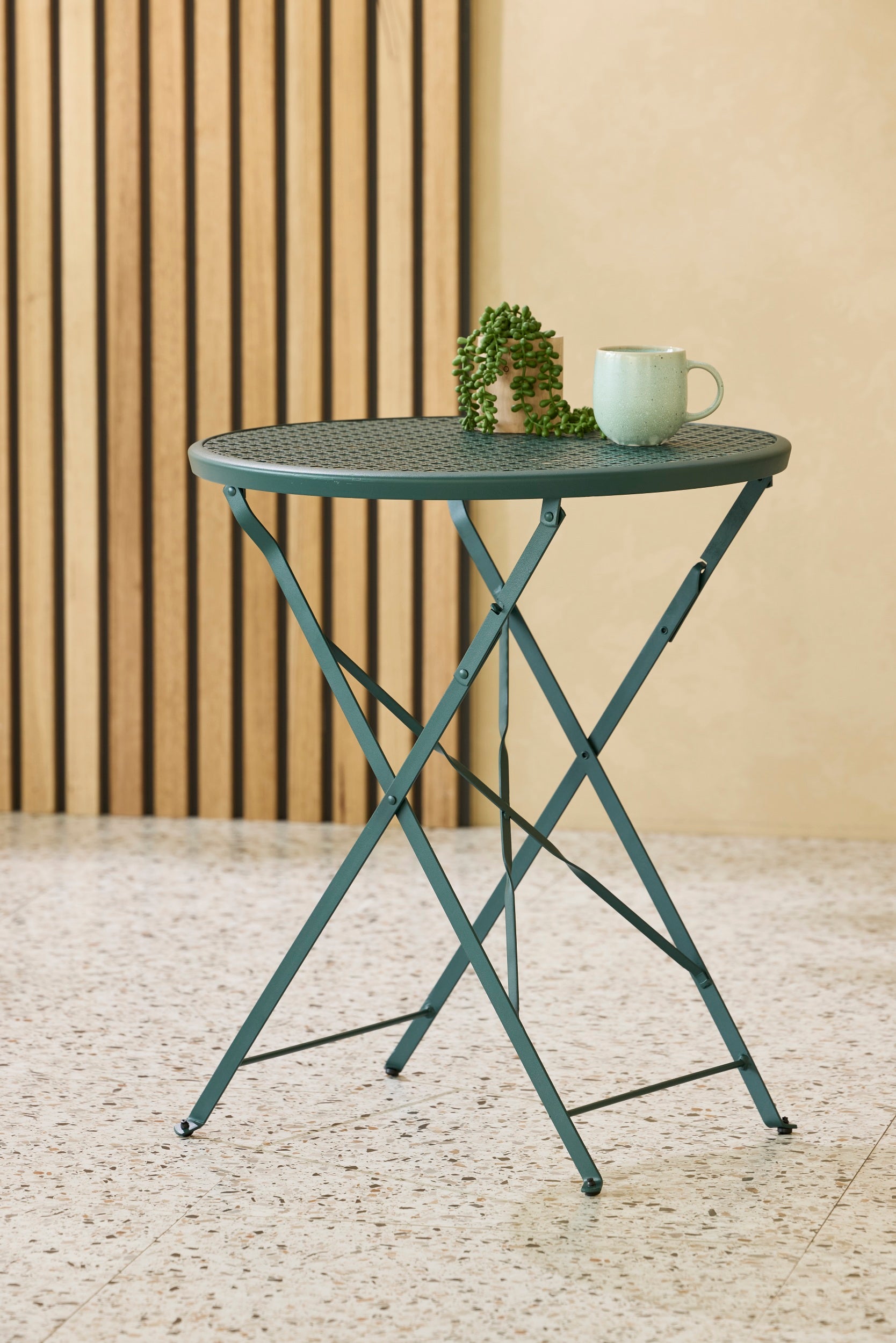 Canopy Outdoor Table Forest