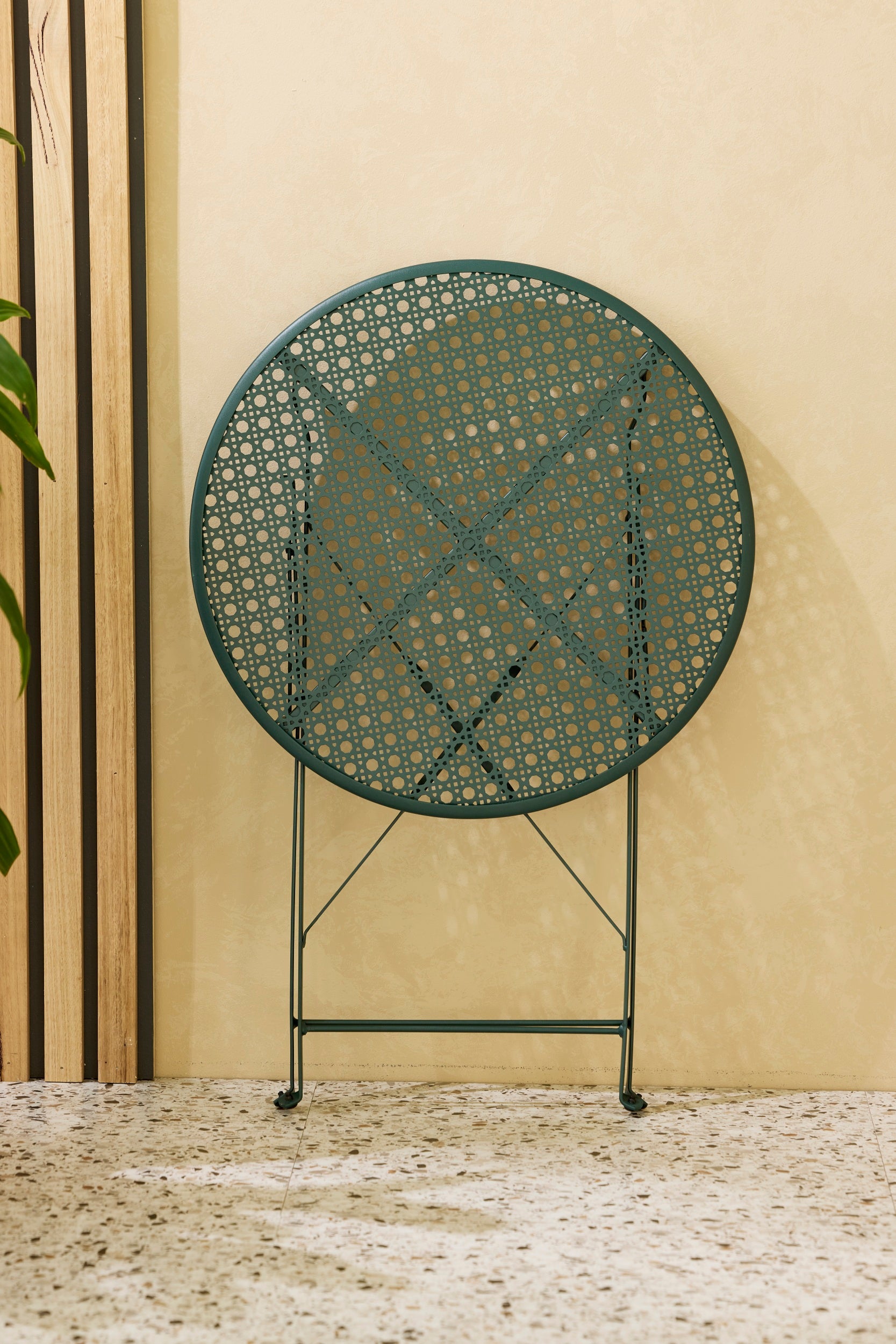 Canopy Outdoor Table Forest