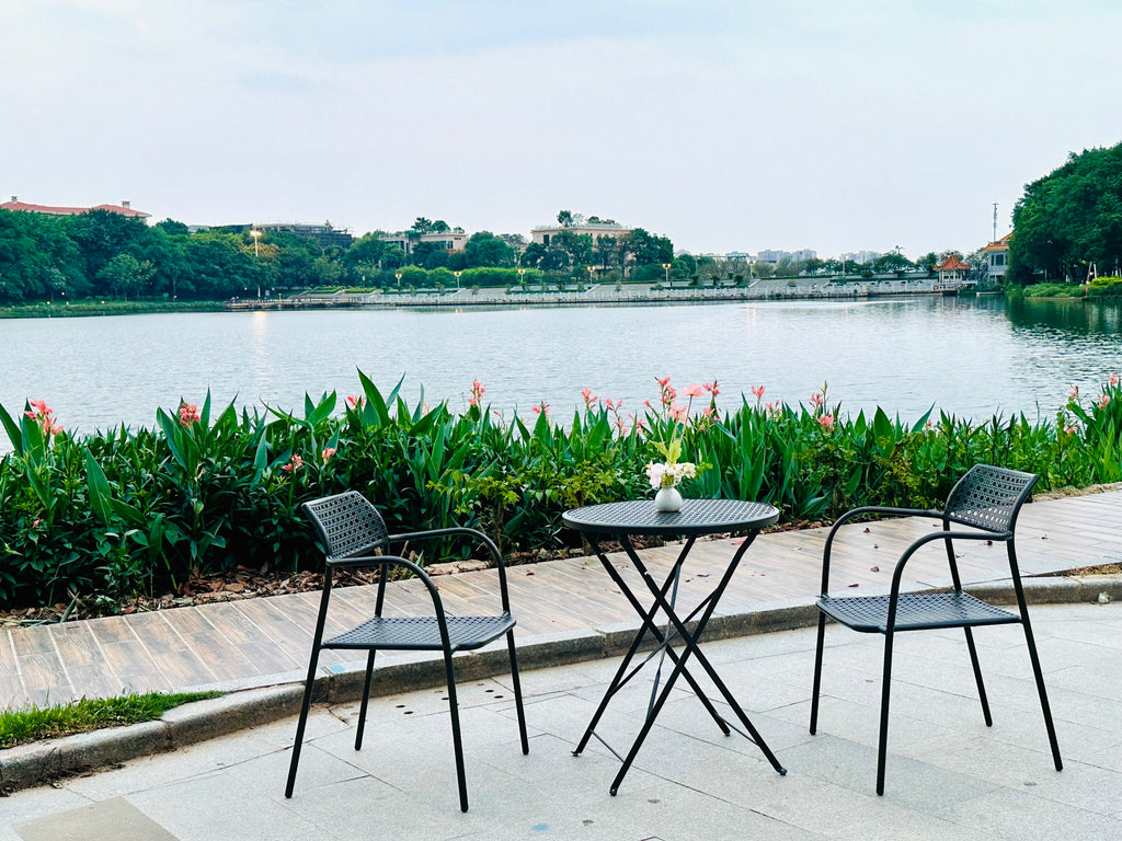 Canopy Outdoor Table Forest