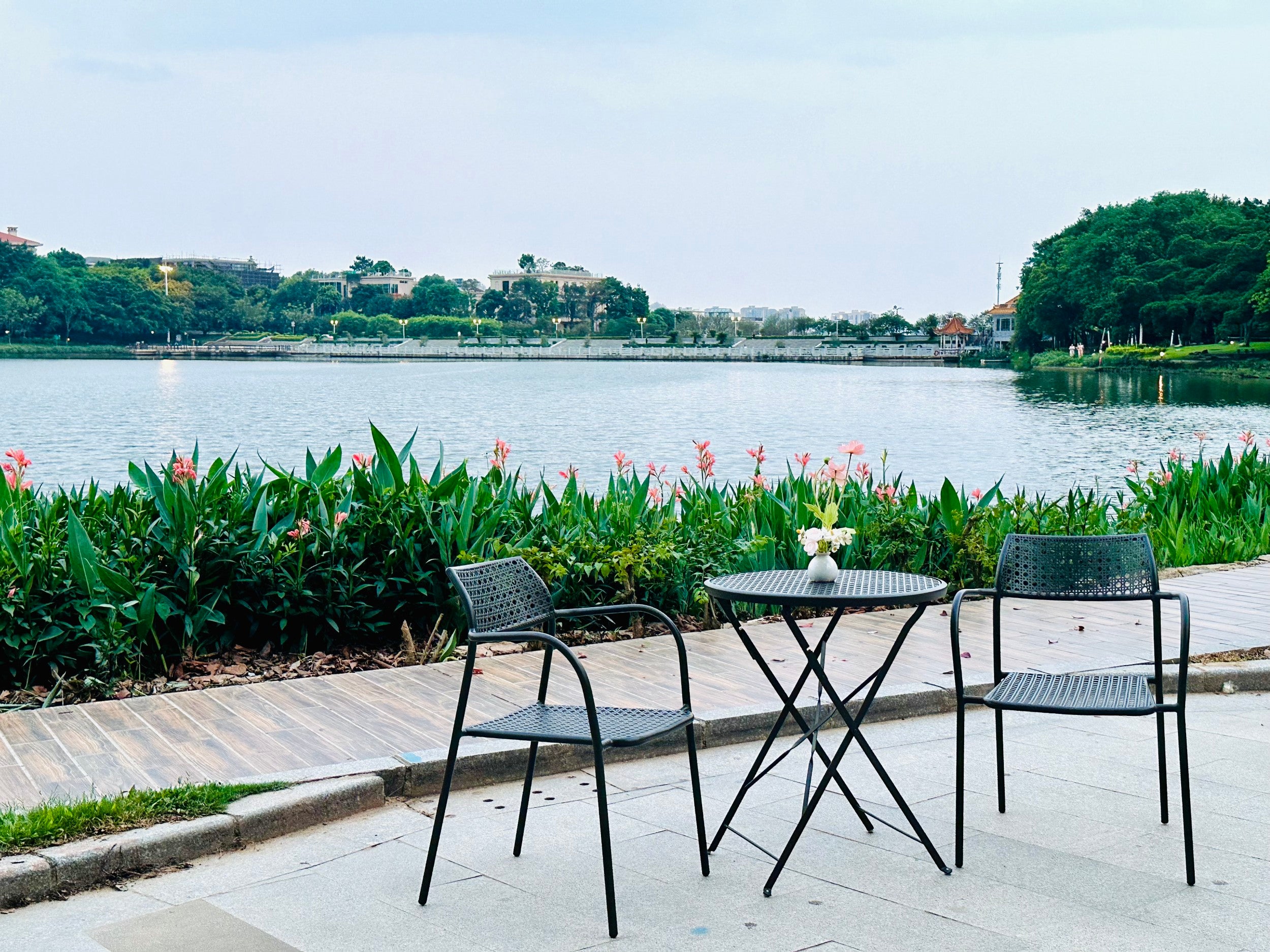 Canopy Outdoor Table Forest