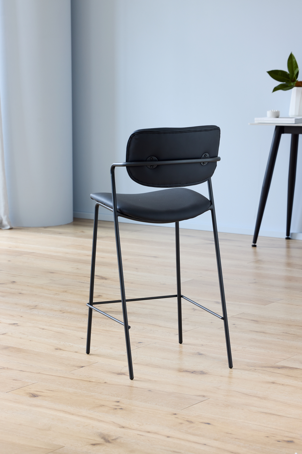 Luvella Bar Stool Black (Set of 2)