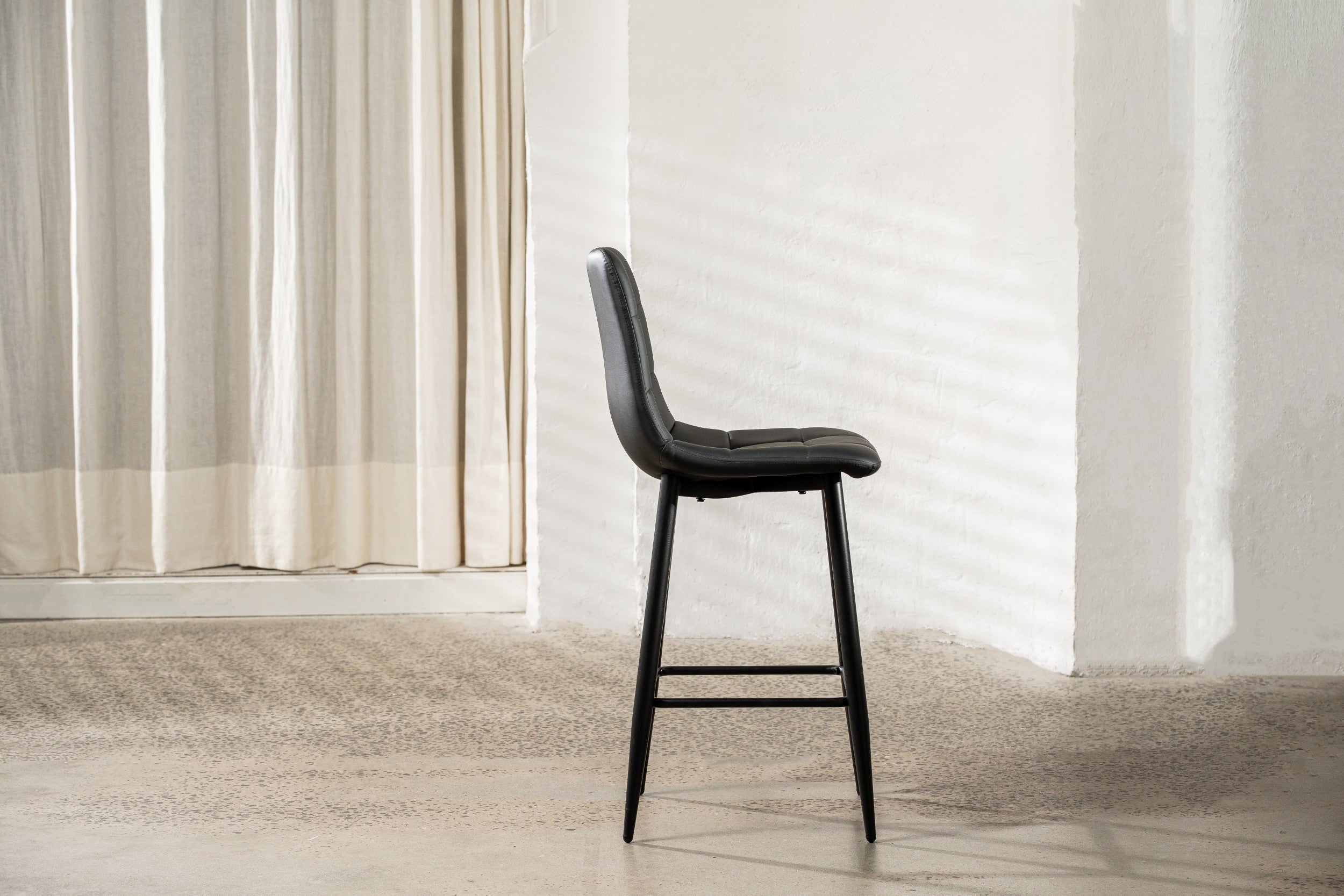 Graphite Bar Stool Black (Set of 2)