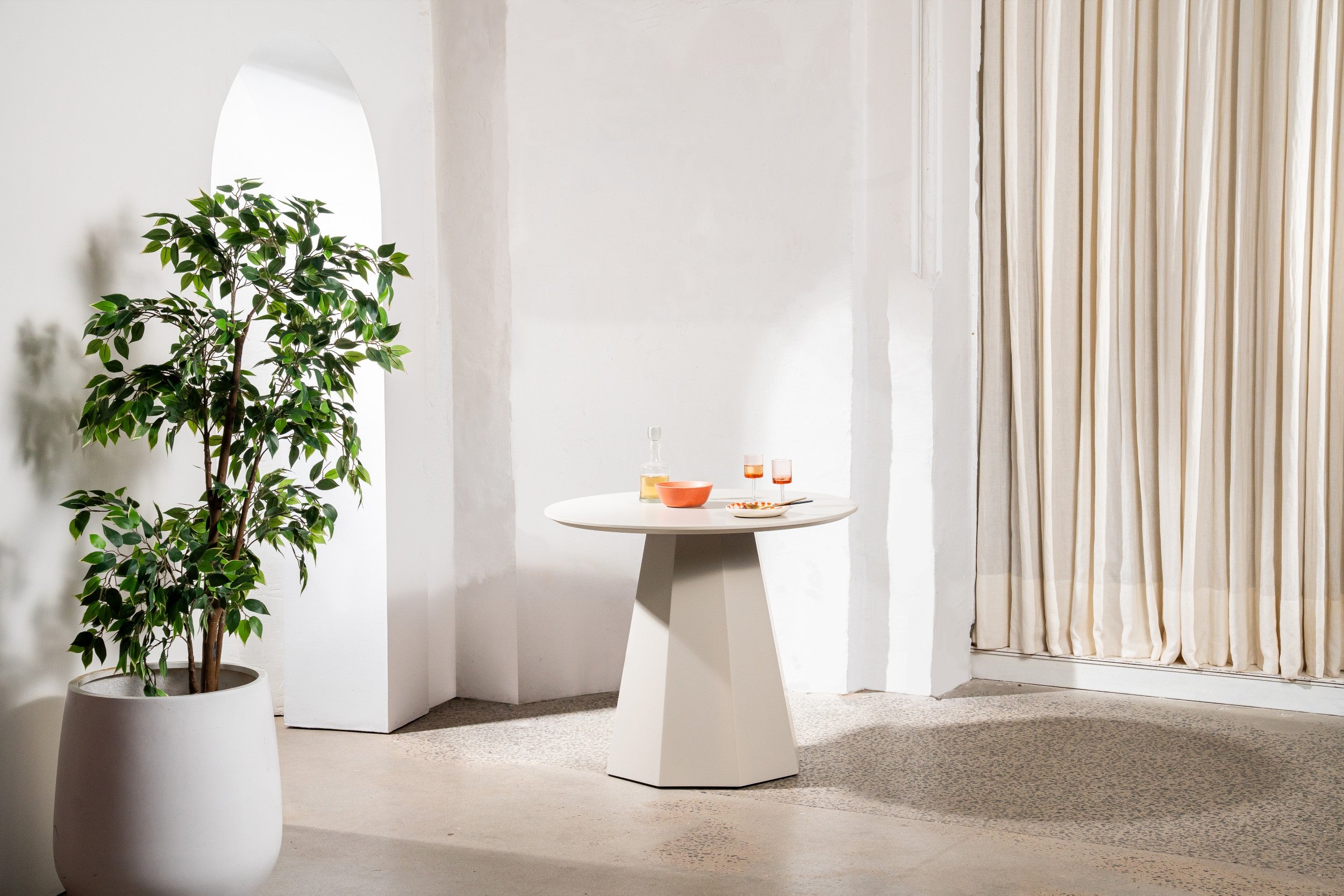 Palette Dining Table Putty