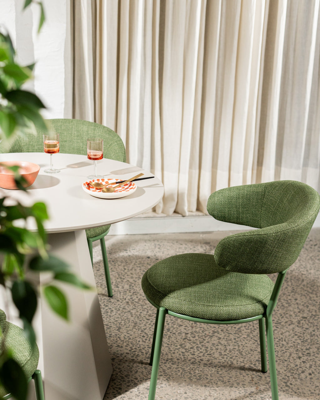 Canvero Dining Chair Moss (Set of 2)