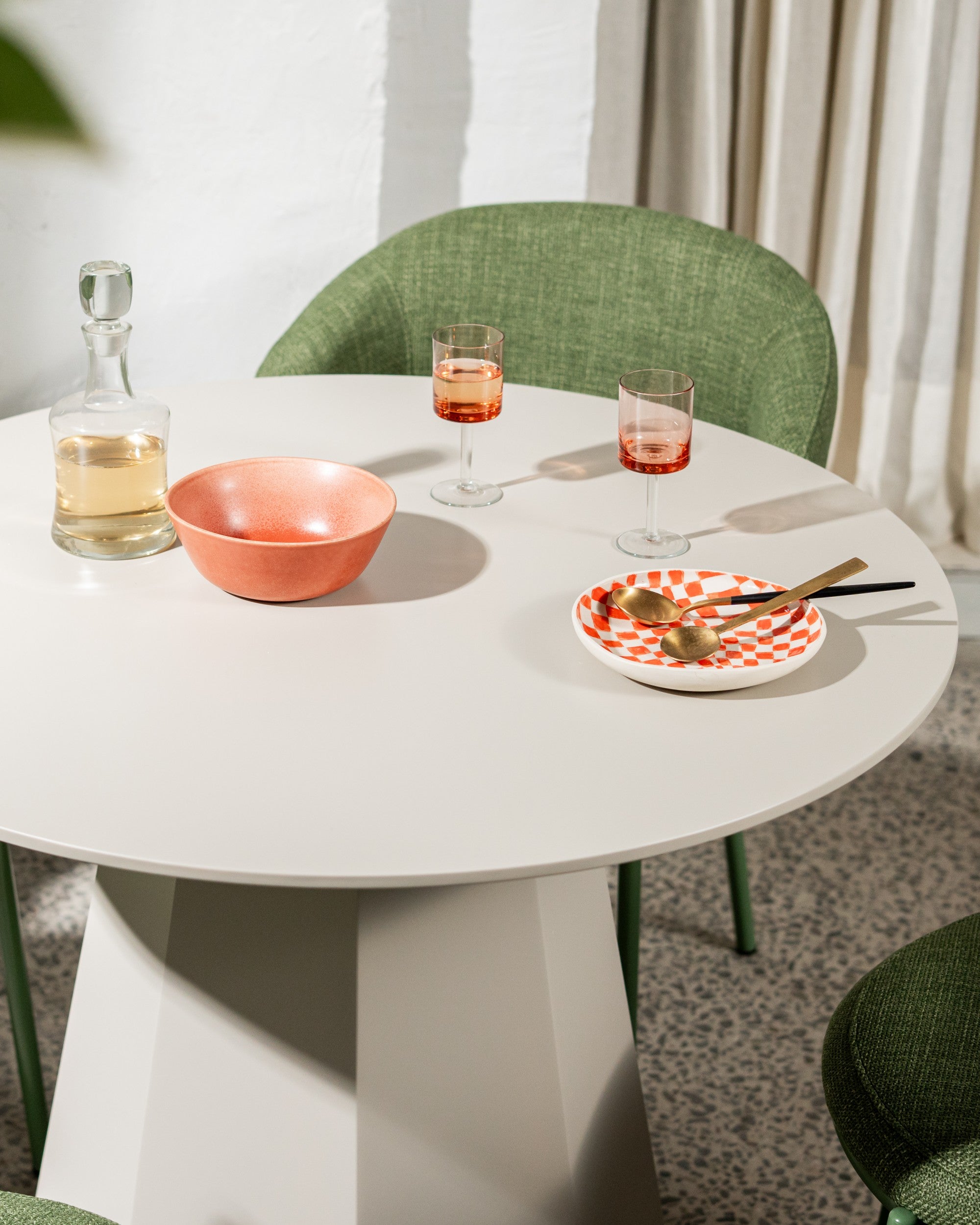 Palette Dining Table Putty