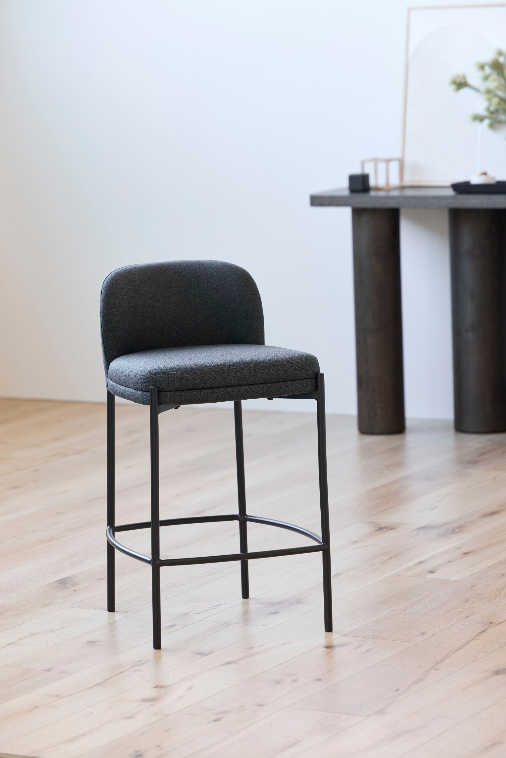 Obsidian Bar Stool Charcoal