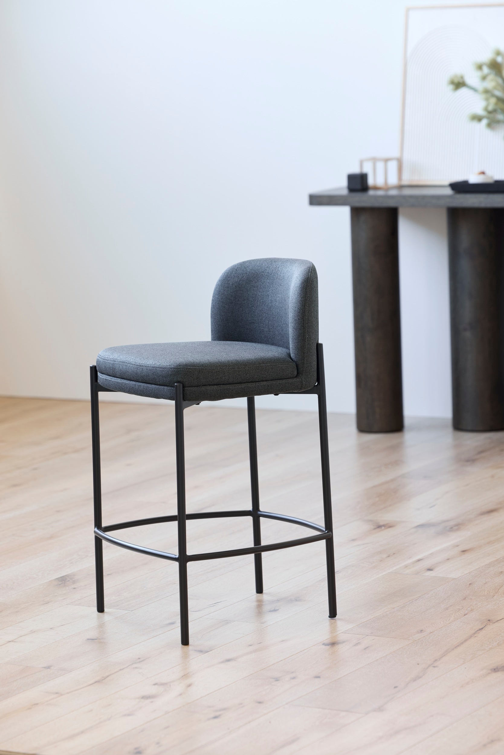 Obsidian Bar Stool Charcoal