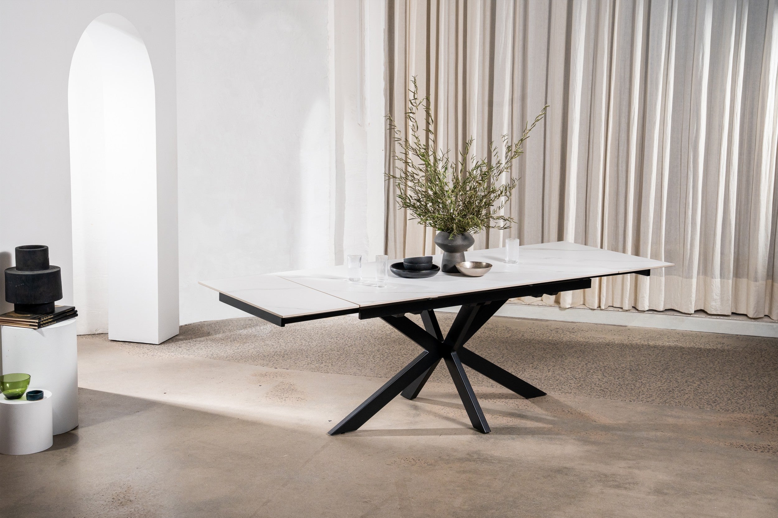 Nordica Extension Dining Table Snow White Ceramic