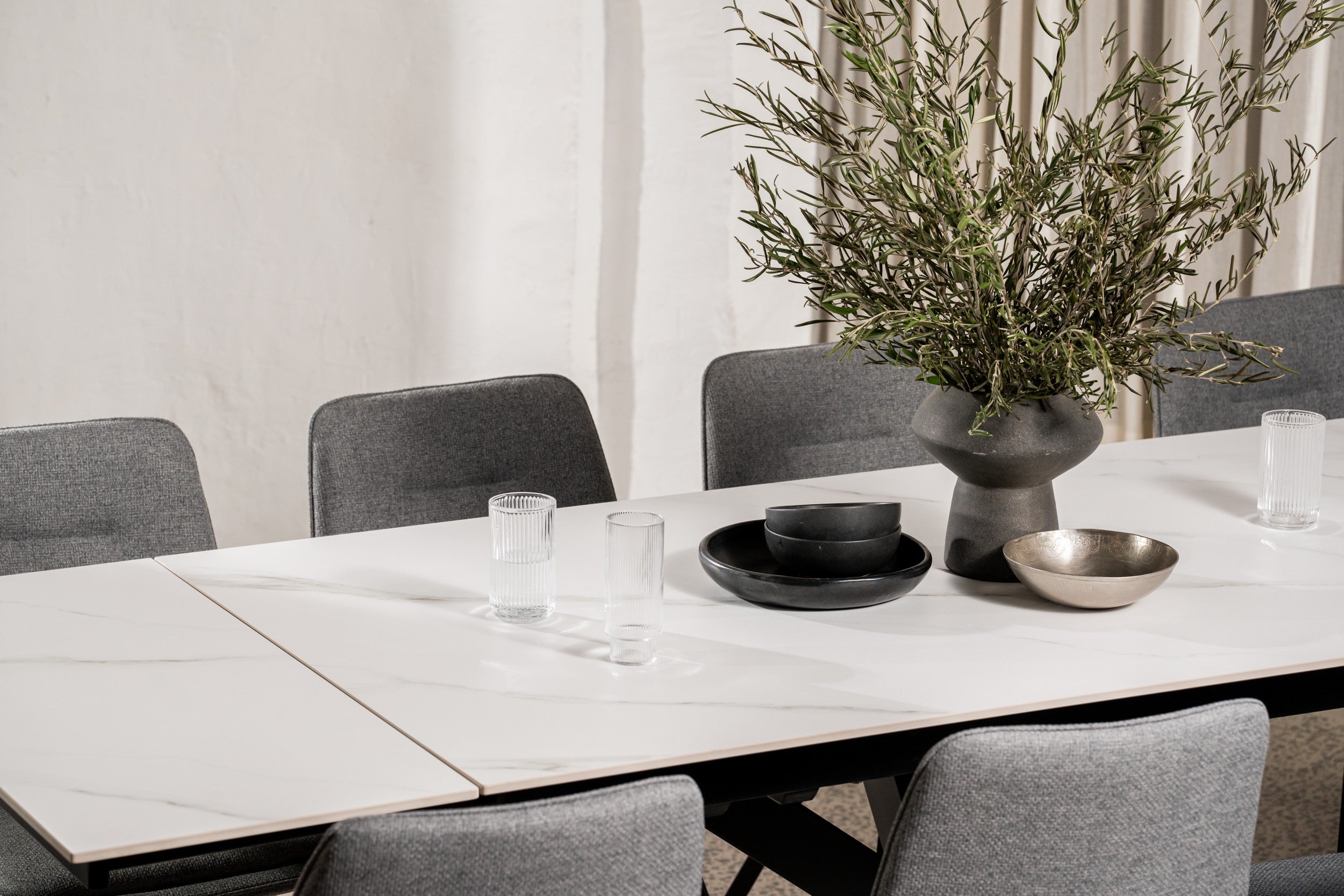 Nordica Extension Dining Table Snow White Ceramic