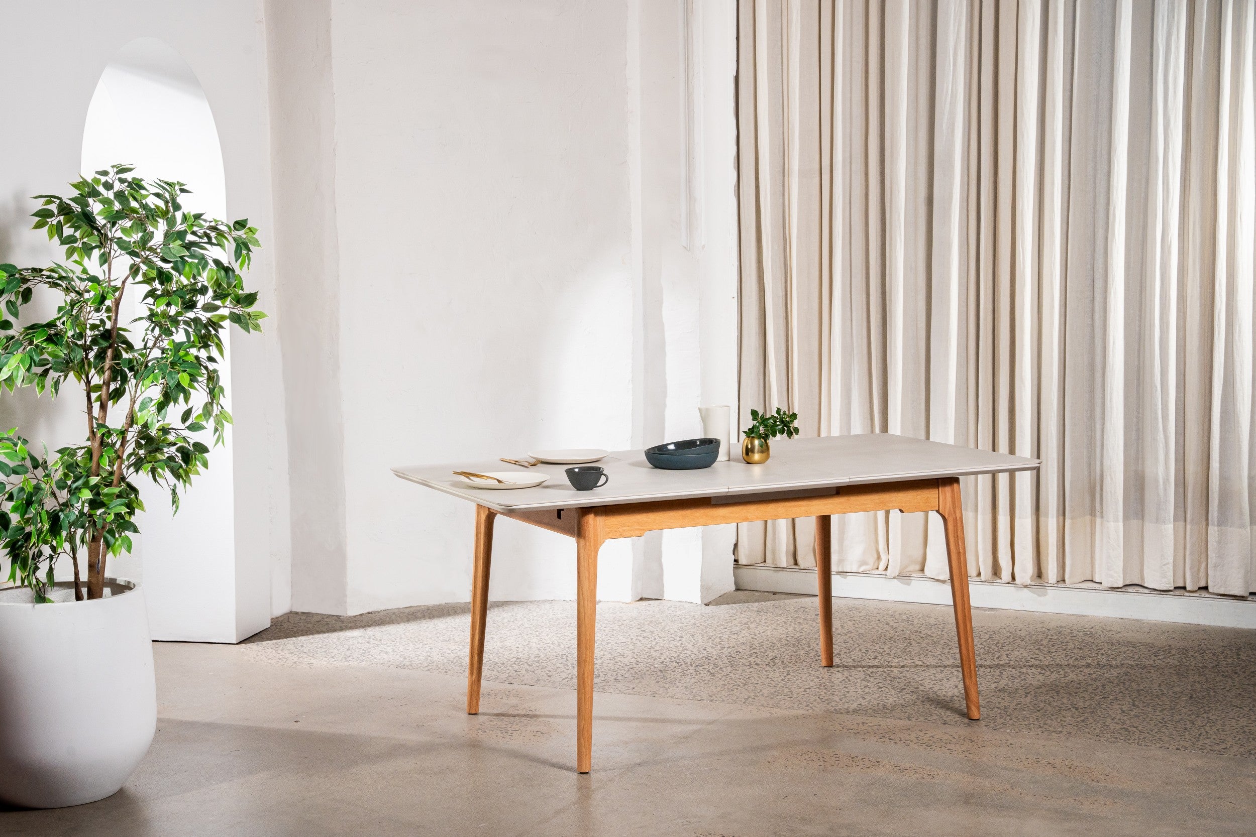 Boreal Extension Dining Table Light Grey Ceramic