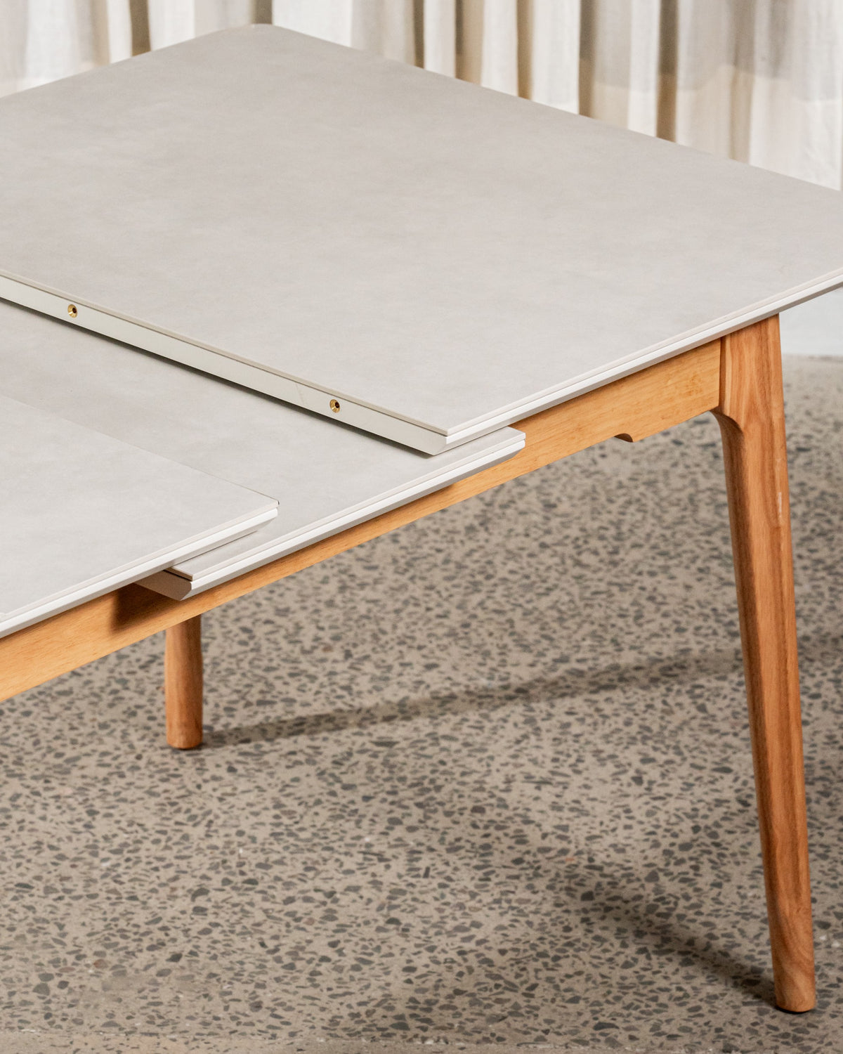 Norvella Extension Dining Table Light Grey Ceramic