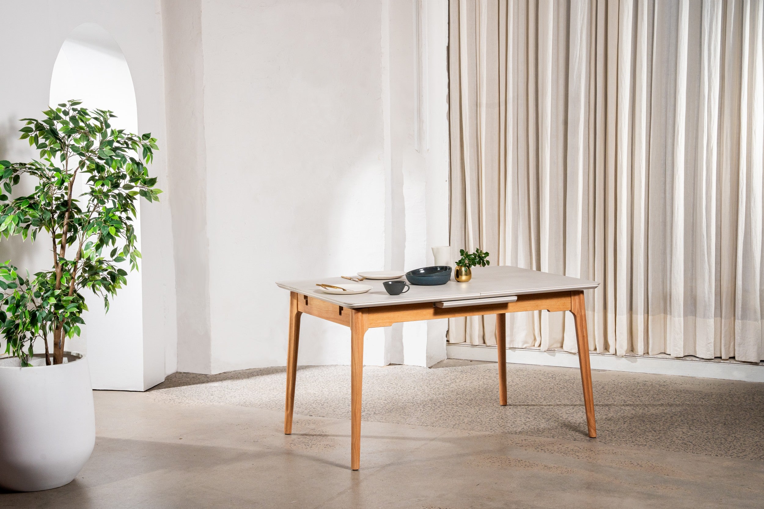 Boreal Extension Dining Table Light Grey Ceramic