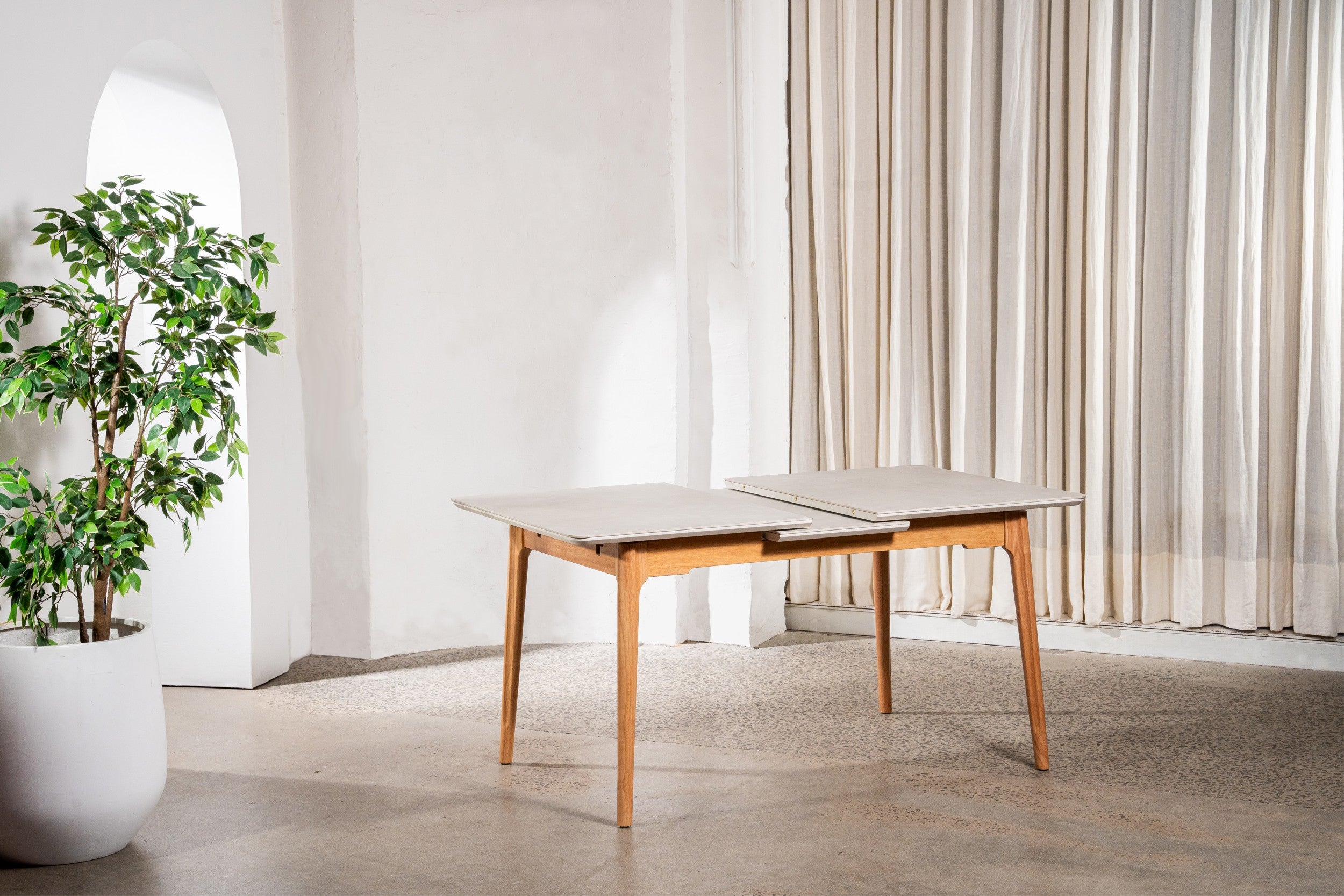 Boreal Extension Dining Table Light Grey Ceramic