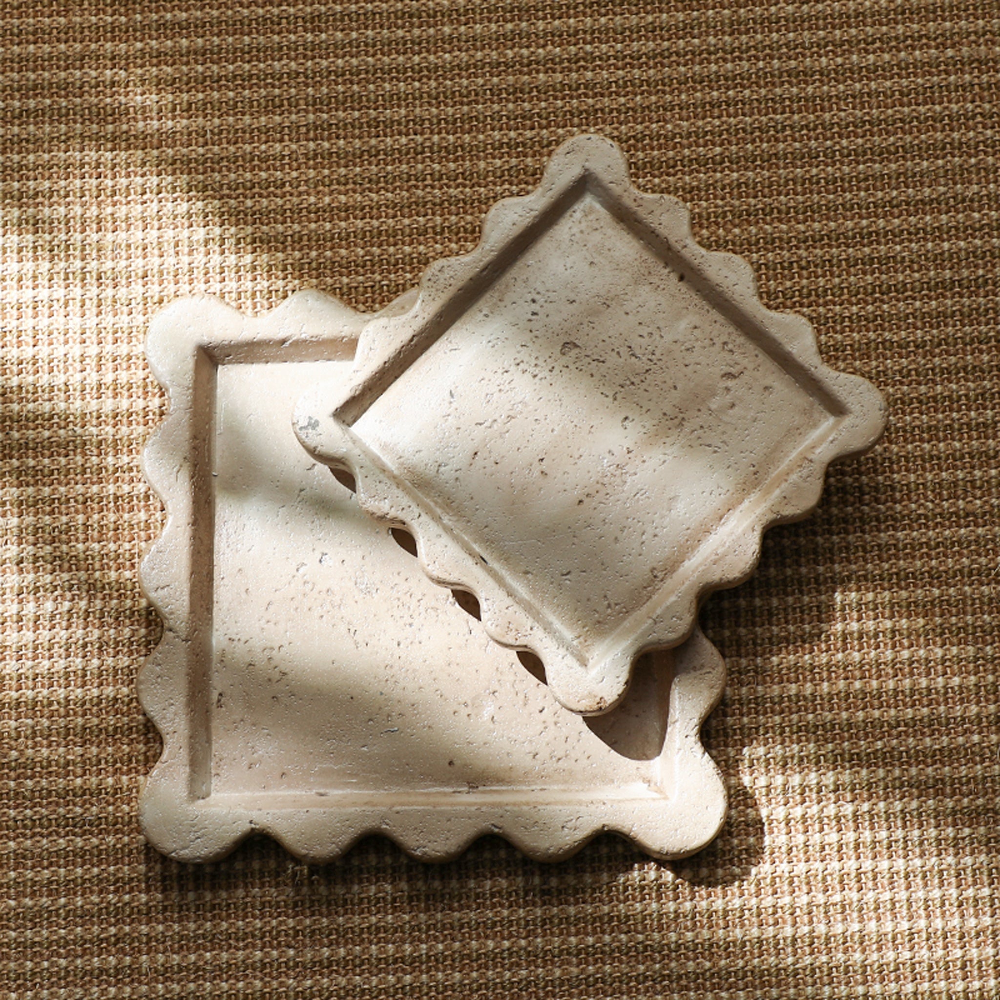Wavy Edge Plate A