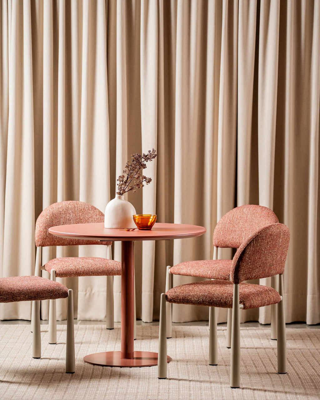 Posvella Dining Table Matte Dusty Rose