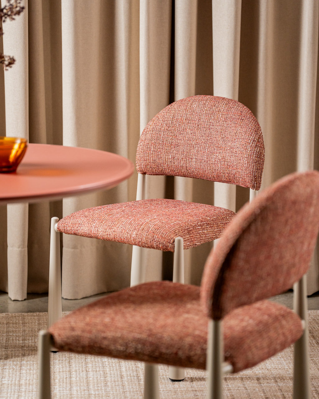 Posvella Dining Table Matte Dusty Rose