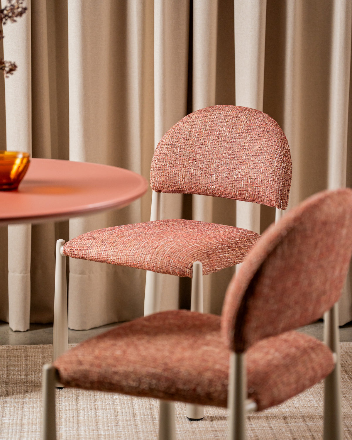 Posvella Dining Table Matte Dusty Rose