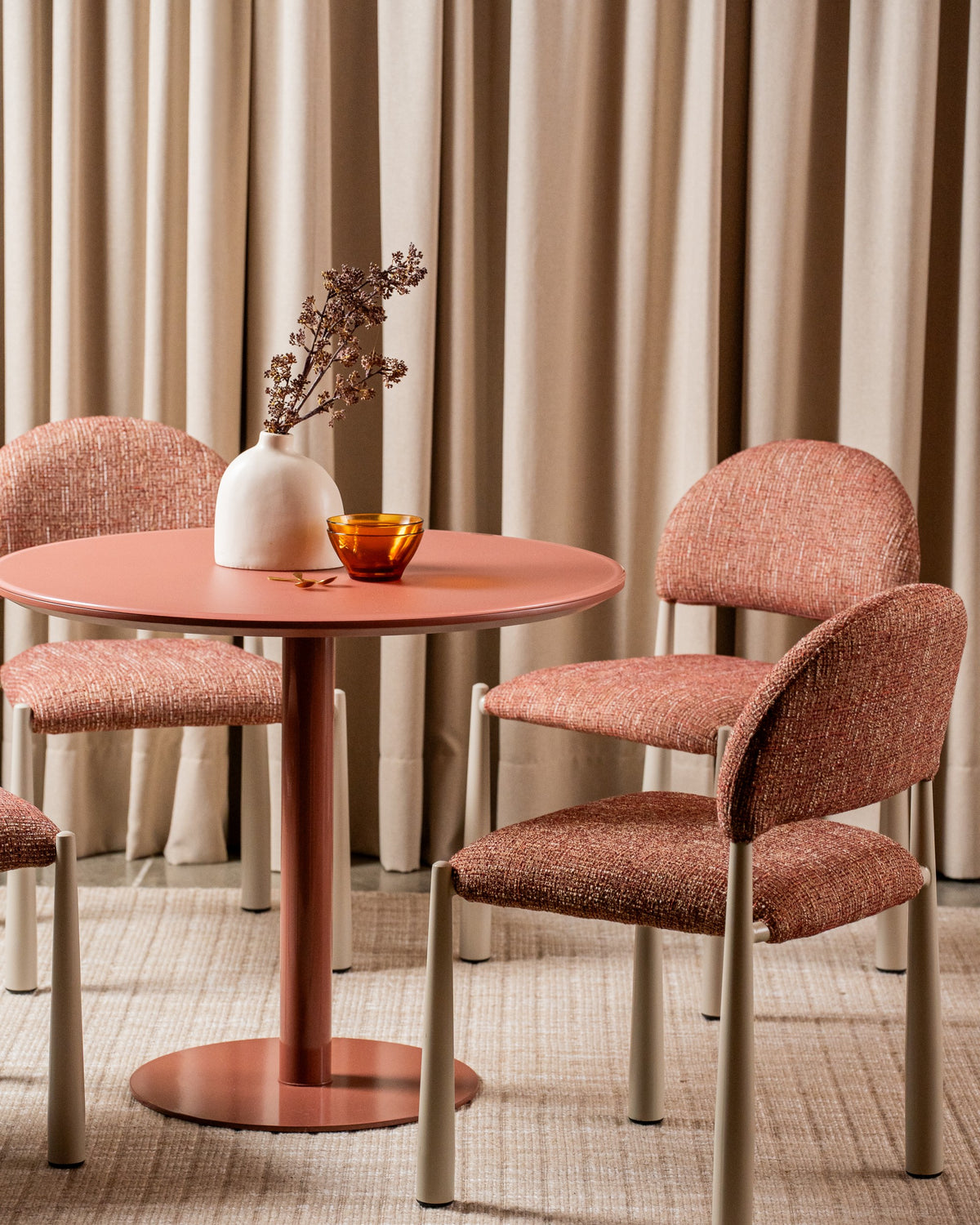 Posvella Dining Table Matte Dusty Rose