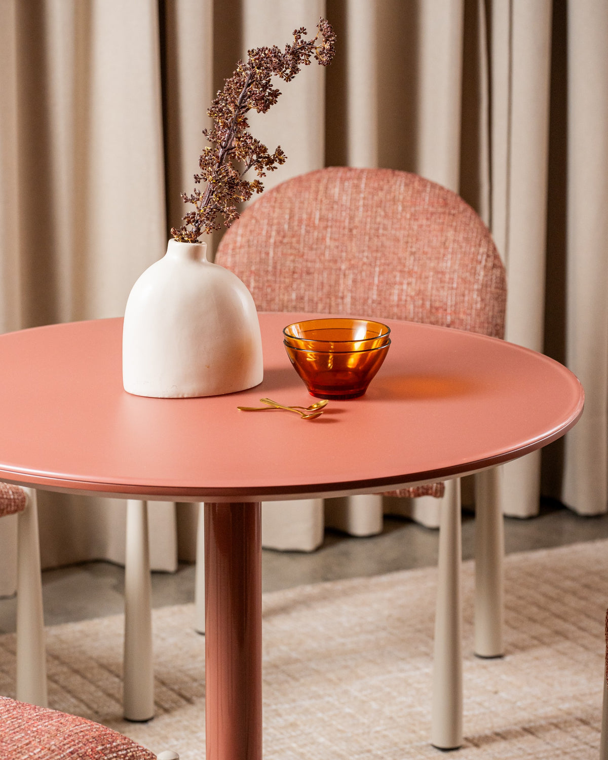 Posvella Dining Table Matte Dusty Rose