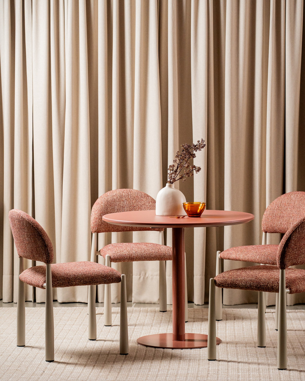 Posvella Dining Table Matte Dusty Rose