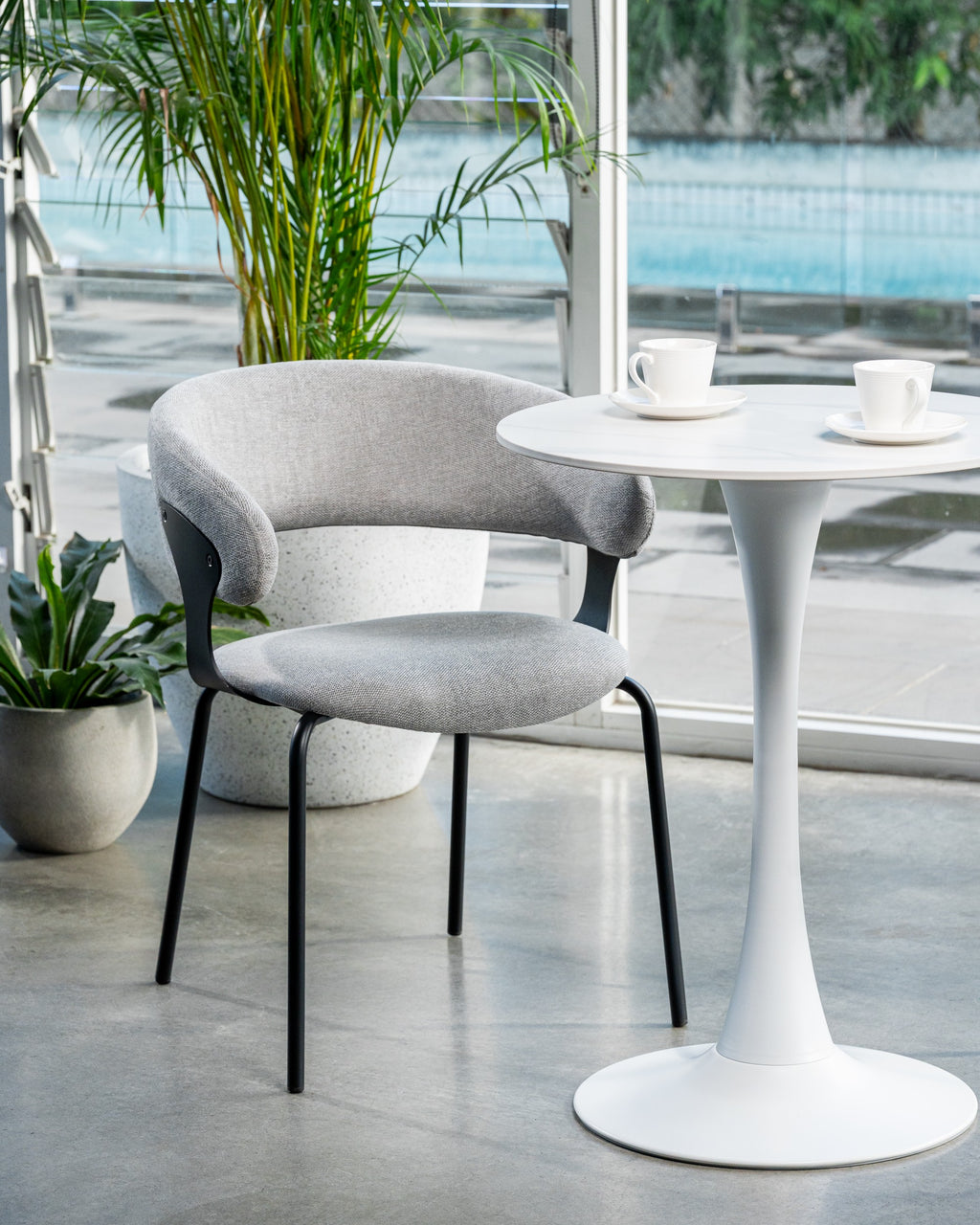 Selvani Small Dining Table Snow White