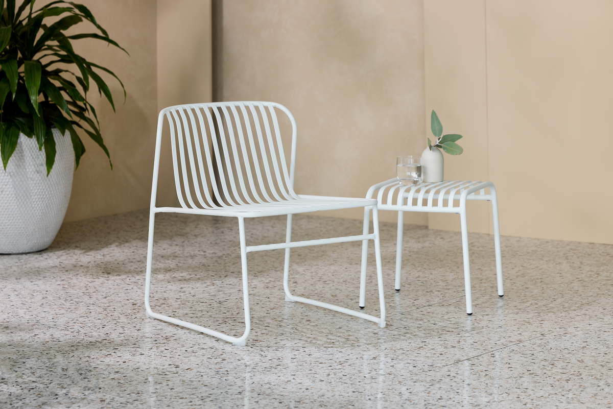 Swivella Leisure Chair White