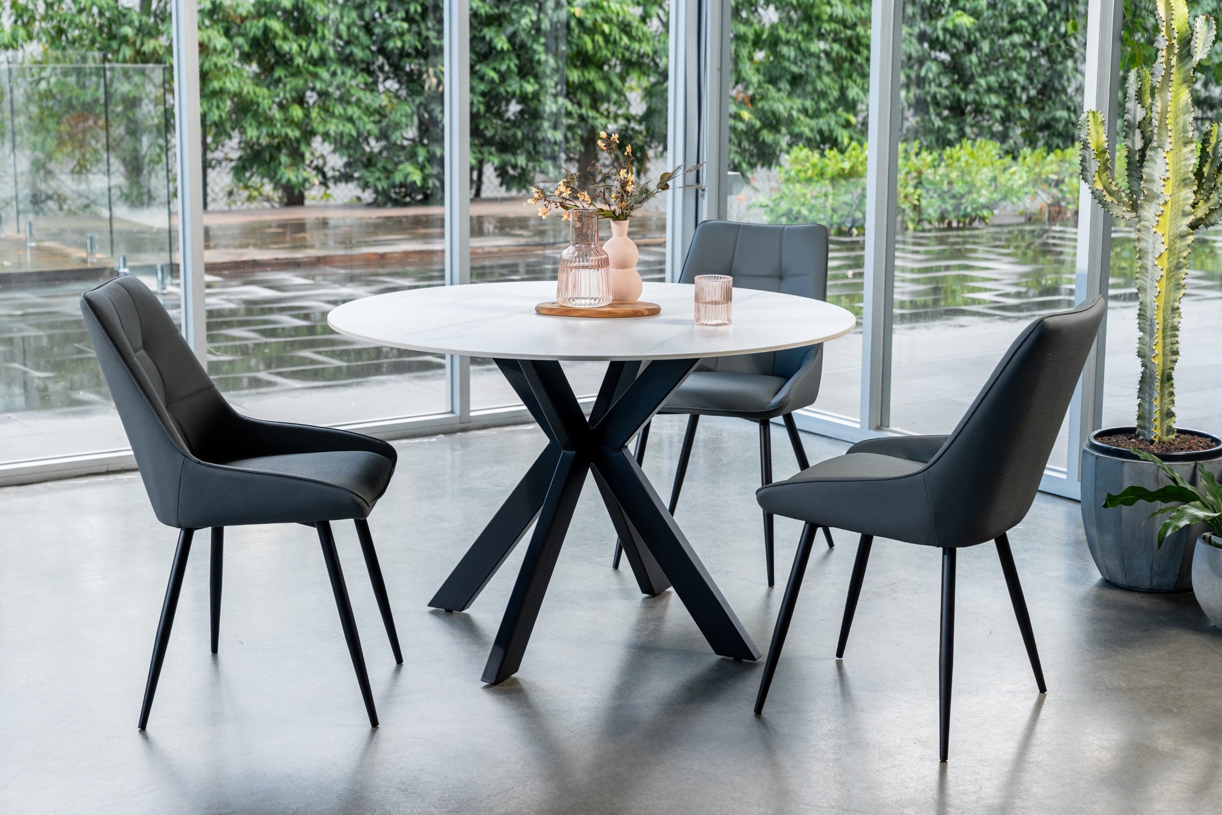 Venezia Round Dining Table Snow White
