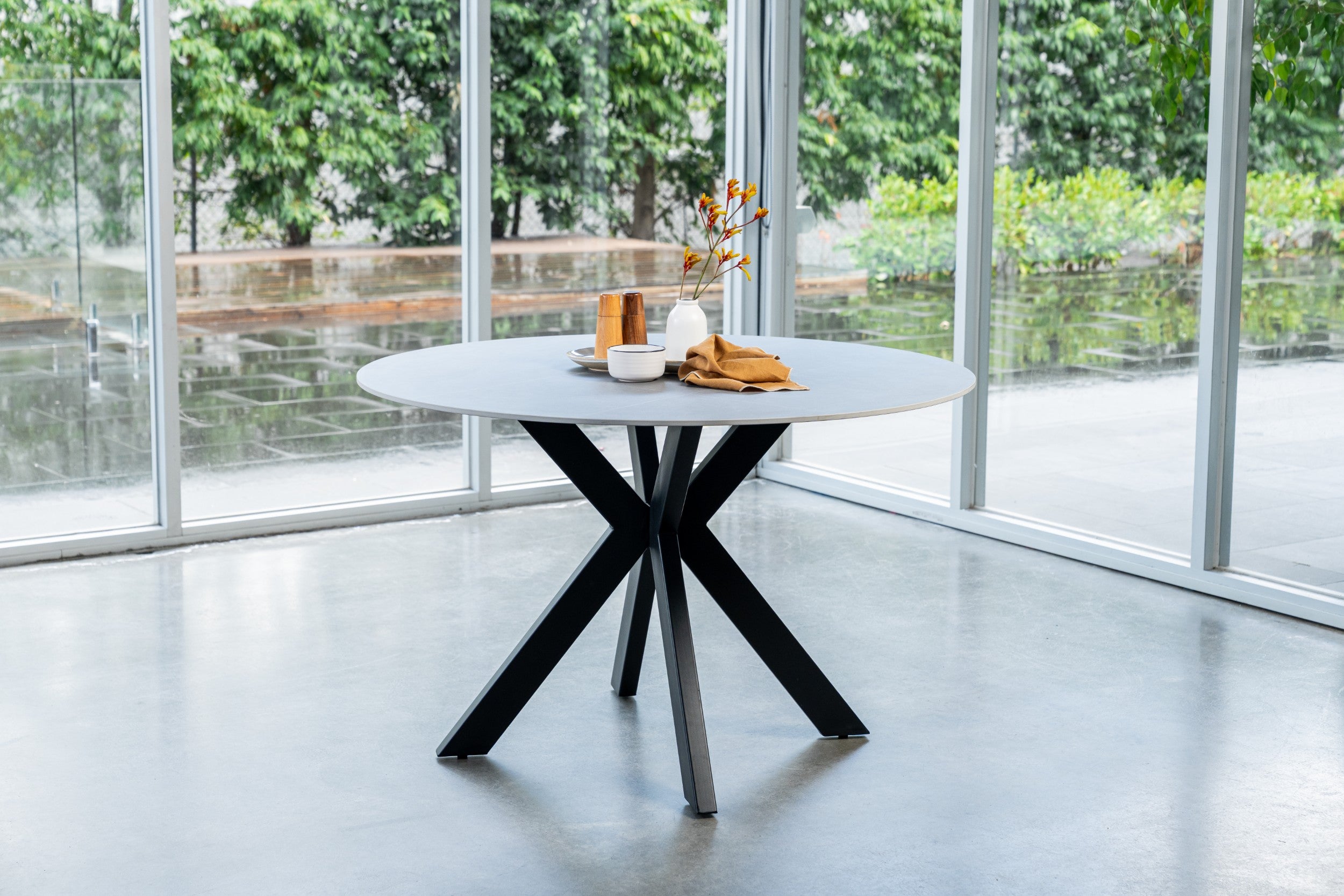 Venezia Round Dining Table Bulgarian Grey