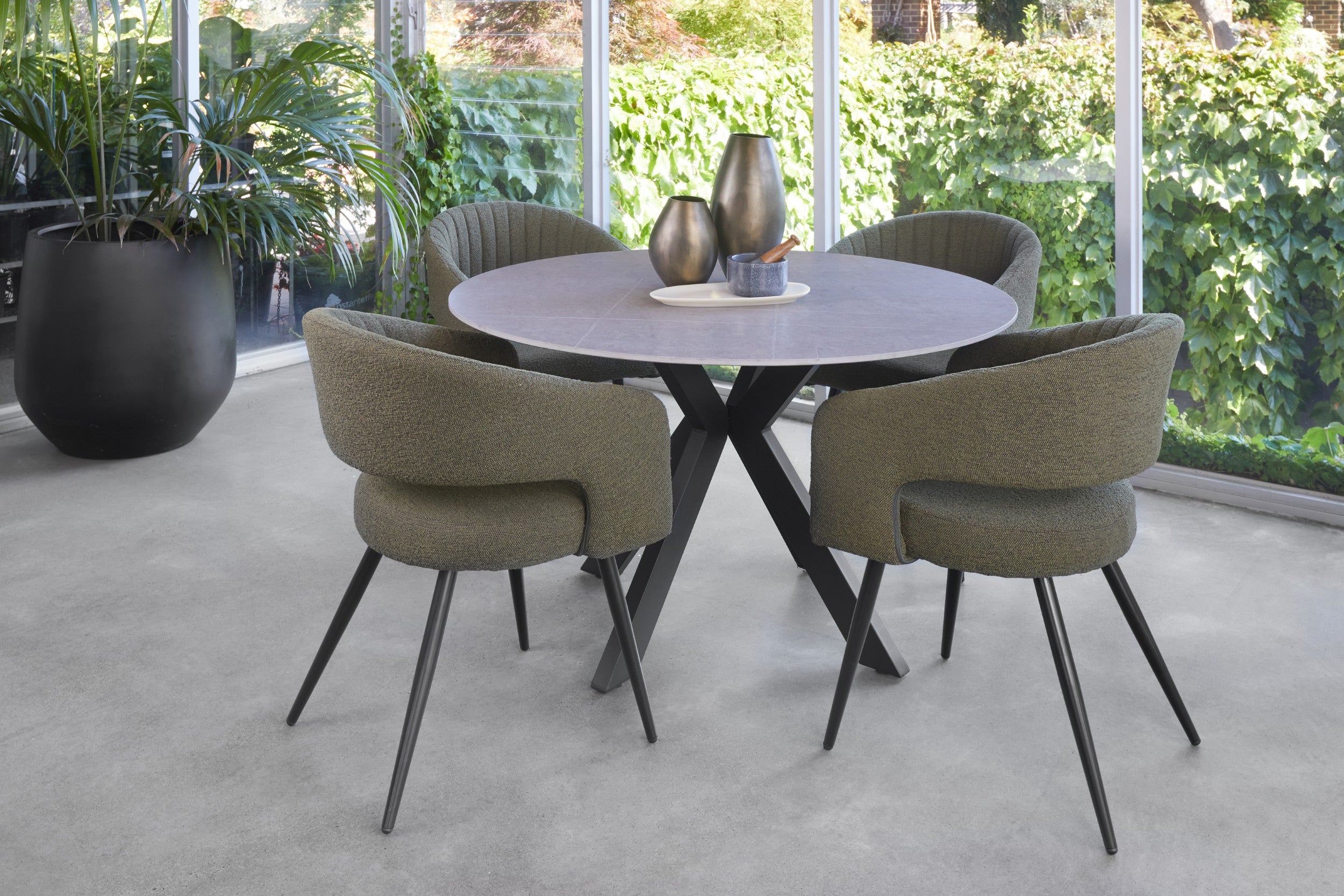 Venezia Round Dining Table Bulgarian Grey