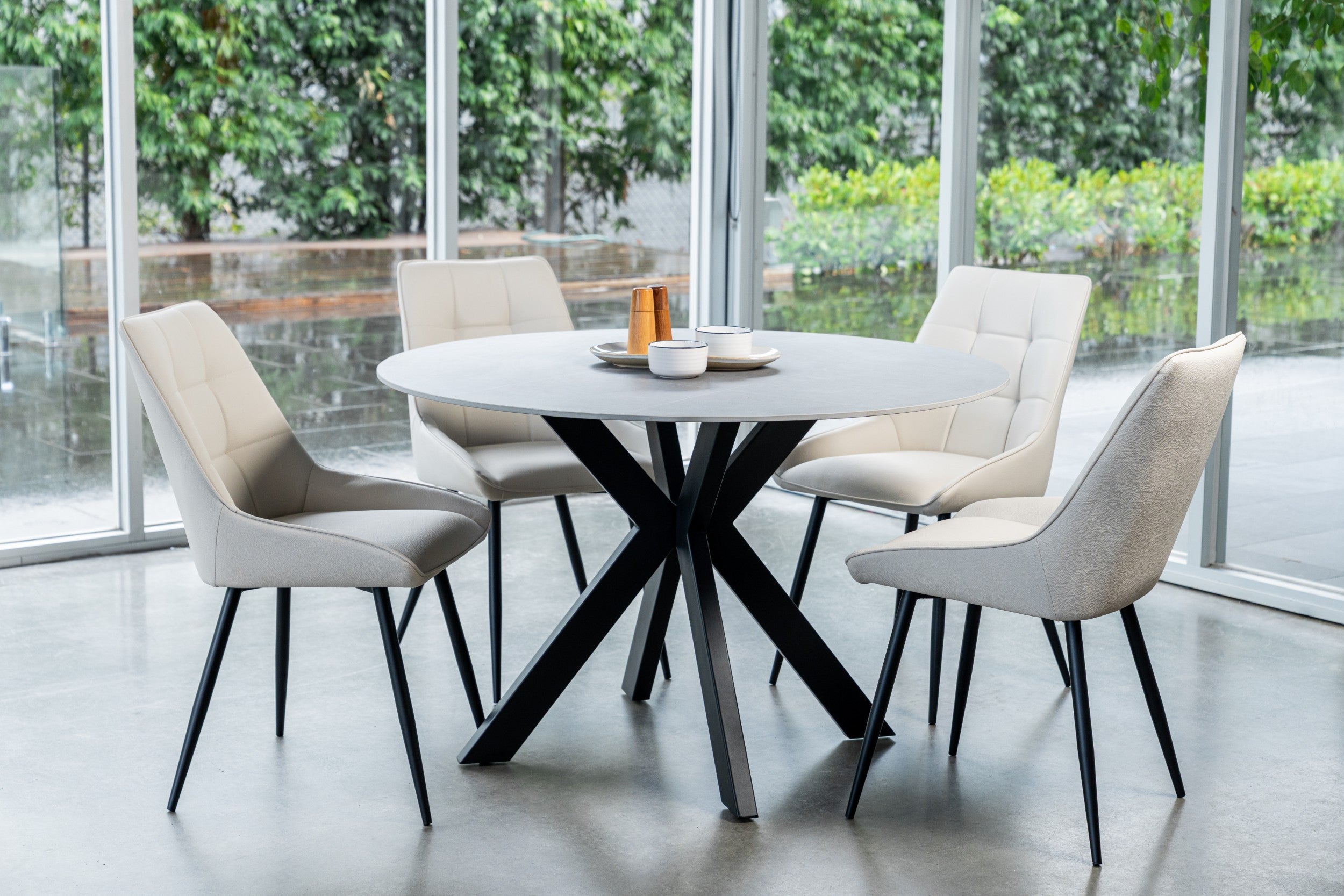 Venezia Round Dining Table Bulgarian Grey