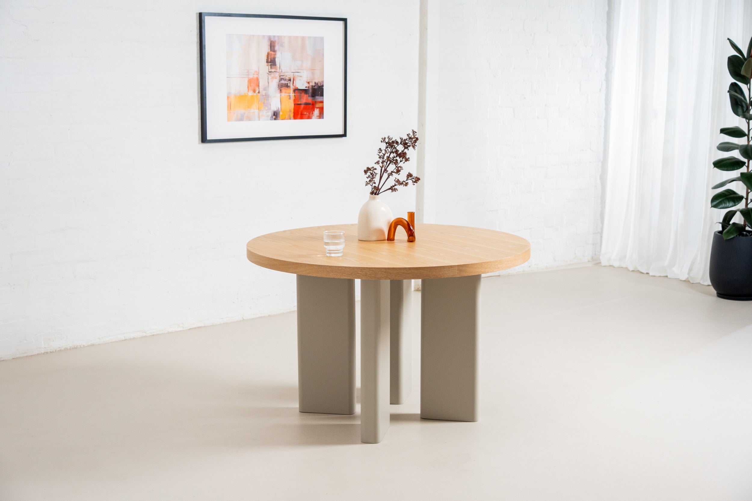 Westwood Round Dining Table Oak / Grey