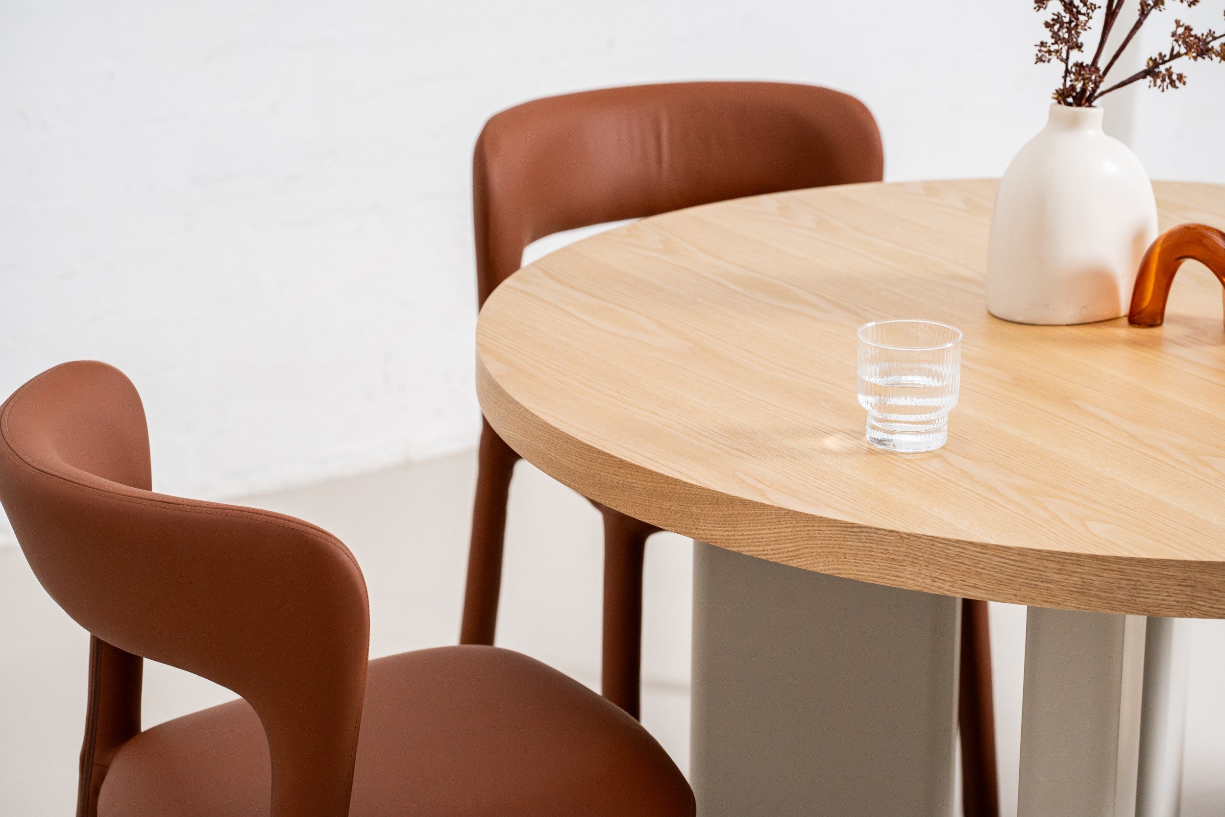 Westwood Round Dining Table Oak / Grey