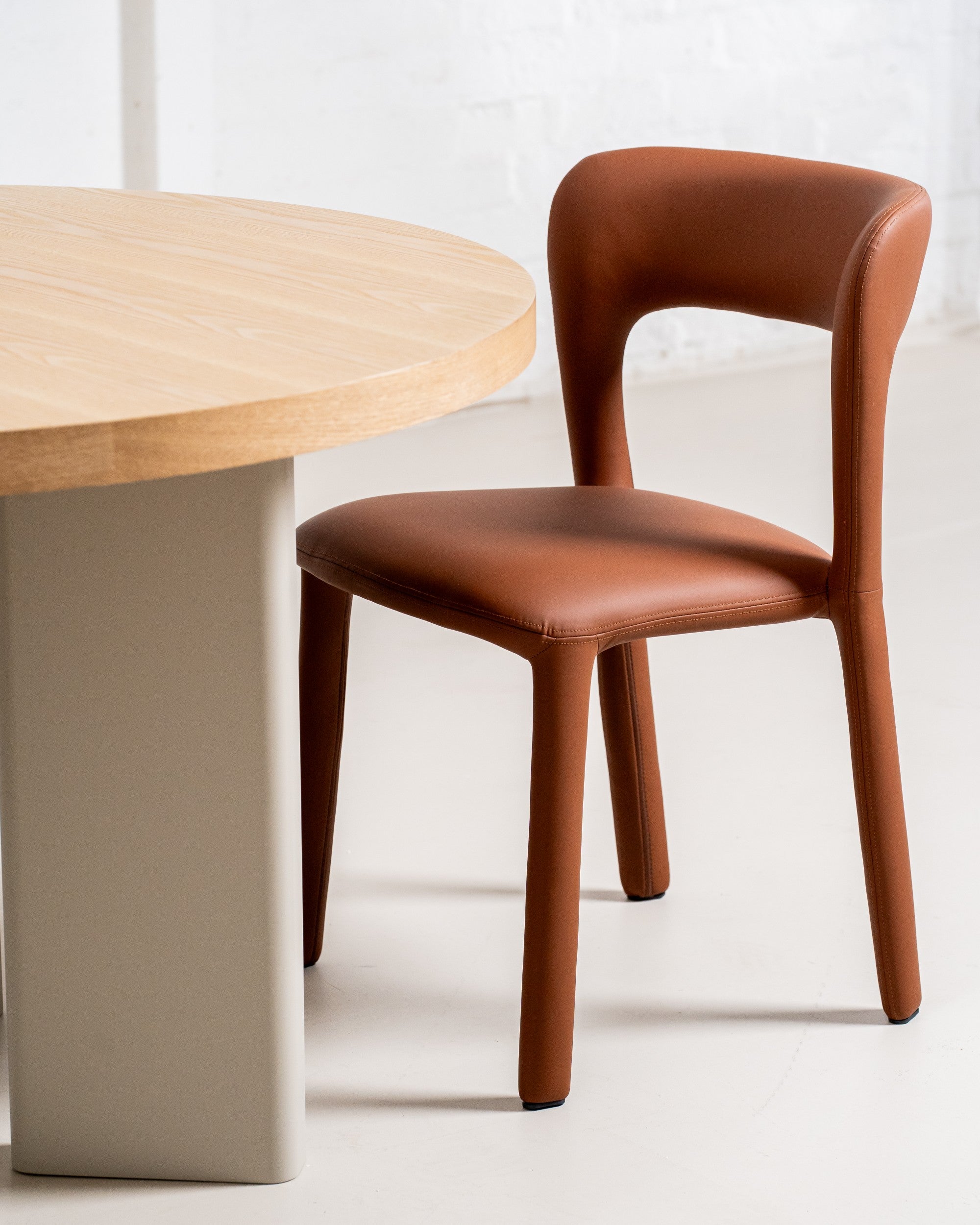 Westwood Round Dining Table Oak / Grey